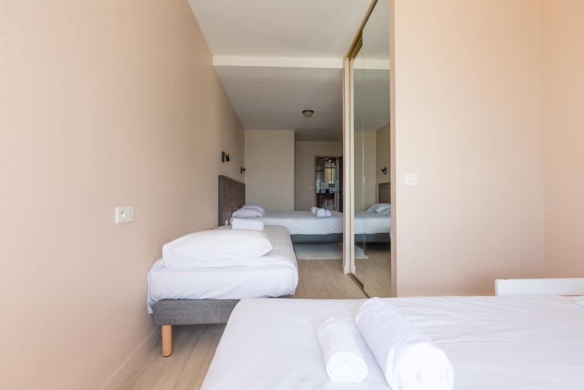Les Pieds Dans L'Eau - Bel Appartement - Vue Mer Κανκάλ Εξωτερικό φωτογραφία