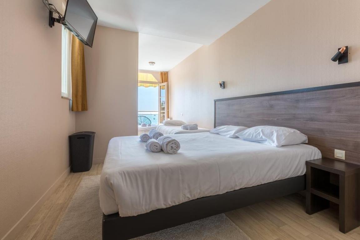 Les Pieds Dans L'Eau - Bel Appartement - Vue Mer Κανκάλ Εξωτερικό φωτογραφία