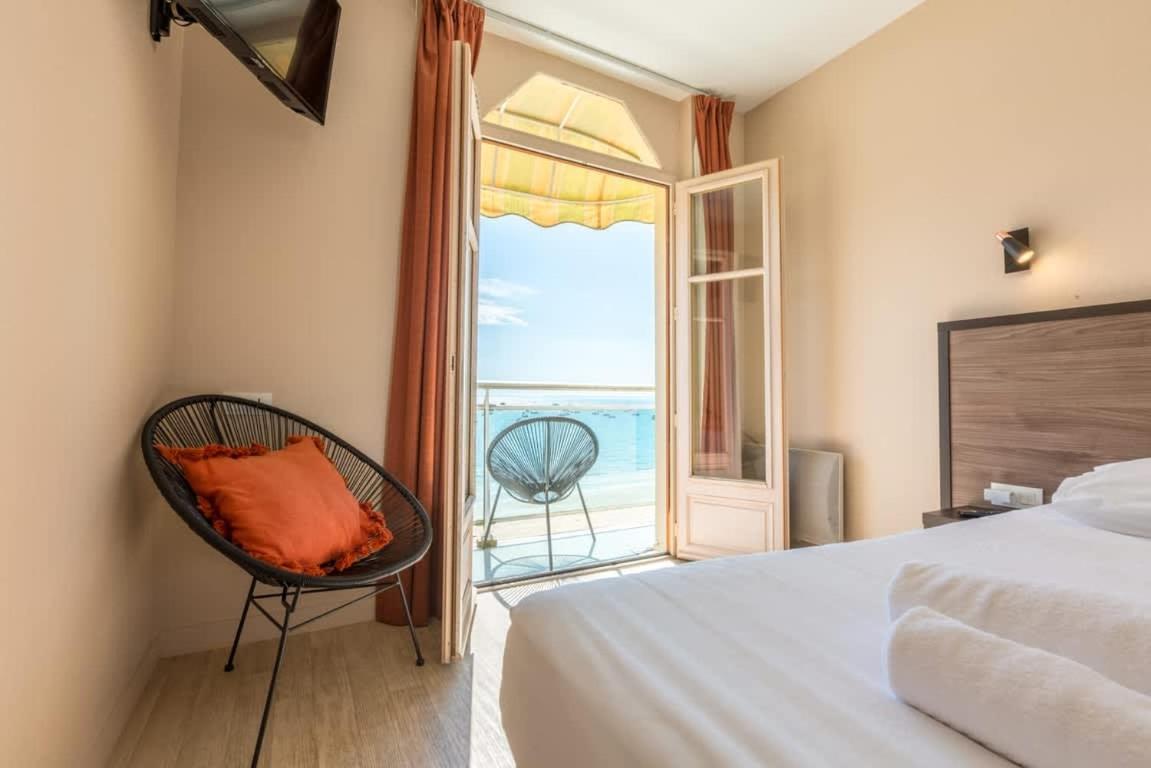 Les Pieds Dans L'Eau - Bel Appartement - Vue Mer Κανκάλ Εξωτερικό φωτογραφία